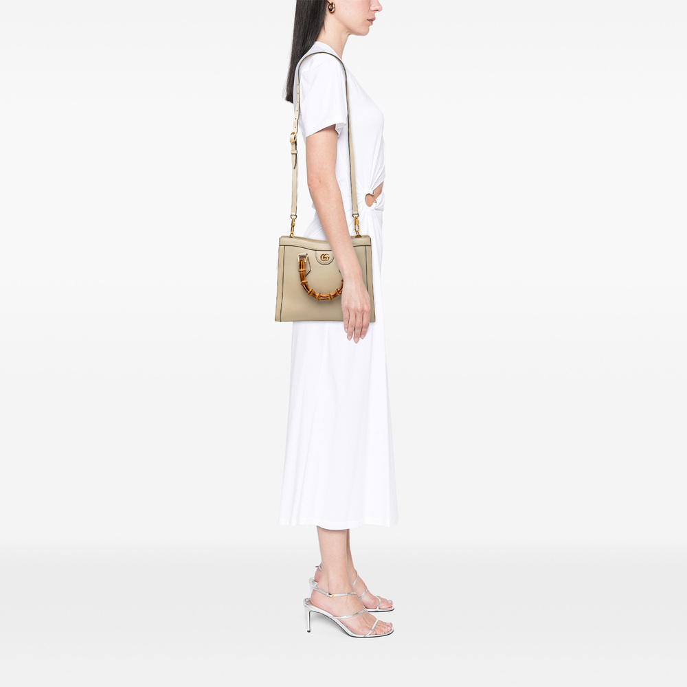Pre-Loved Gucci Small Calfskin Bamboo Diana Satchel - Picture 7 of 7